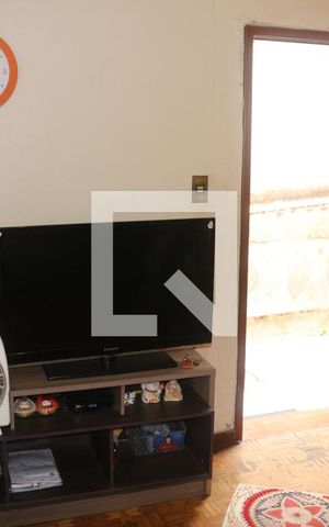 Casa à venda com 240m², 4 quartos e 2 vagasSala