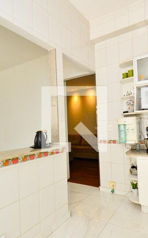 Casa à venda com 297m², 5 quartos e 3 vagas Casa à venda com 297m², 5 quartos e 3 vagasCozinha