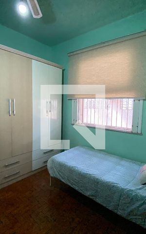 Casa à venda com 323m², 3 quartos e 2 vagas Casa à venda com 323m², 3 quartos e 2 vagasQuarto 2