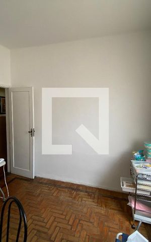 Casa à venda com 323m², 3 quartos e 2 vagas Casa à venda com 323m², 3 quartos e 2 vagasQuarto 3