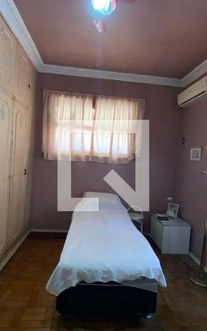 Casa à venda com 323m², 3 quartos e 2 vagas Casa à venda com 323m², 3 quartos e 2 vagasQuarto 1