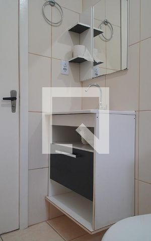 Casa para alugar com 80m², 2 quartos e sem vaga Casa para alugar com 80m², 2 quartos e sem vagaBanheiro