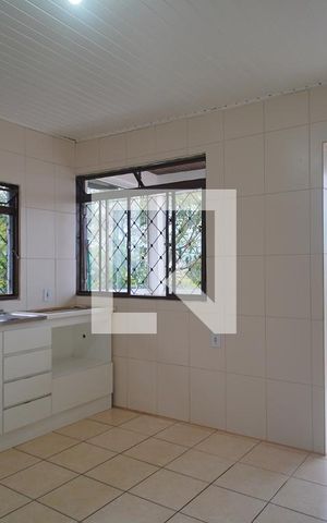 Casa para alugar com 80m², 2 quartos e sem vaga Casa para alugar com 80m², 2 quartos e sem vagaCozinha