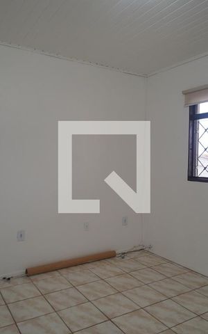Casa para alugar com 80m², 2 quartos e sem vaga Casa para alugar com 80m², 2 quartos e sem vagaSala
