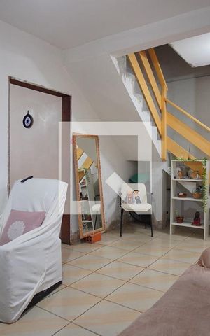 Casa à venda com 180m², 3 quartos e 3 vagasSala