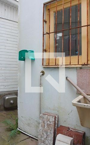 Casa à venda com 180m², 3 quartos e 3 vagasQuintal - Fundos