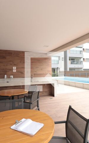 Apartamento à venda com 66m², 2 quartos e 1 vagaÁrea comum - Piscina