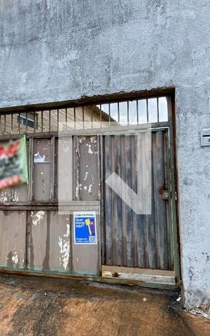 Casa para alugar com 30m², 1 quarto e 1 vaga Casa para alugar com 30m², 1 quarto e 1 vagaPlaca