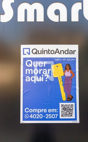 Apartamento à venda com 47m², 2 quartos e 1 vaga Apartamento à venda com 47m², 2 quartos e 1 vagaPlaca de Anuncio
