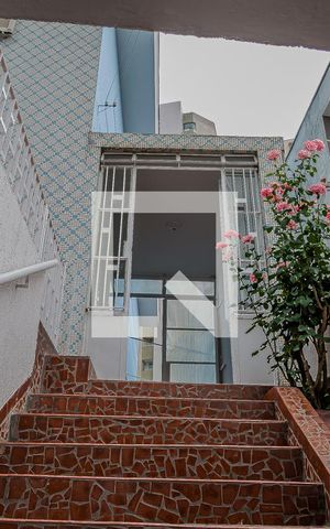 Casa à venda com 200m², 2 quartos e 1 vaga Casa à venda com 200m², 2 quartos e 1 vagaHall de Entrada