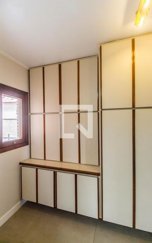 Casa de condomínio à venda com 575m², 7 quartos e 6 vagas Casa de condomínio à venda com 575m², 7 quartos e 6 vagasDespensa