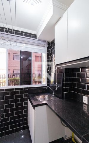 Apartamento à venda com 42m², 1 quarto e sem vaga Apartamento à venda com 42m², 1 quarto e sem vagaCozinha e área de serviço