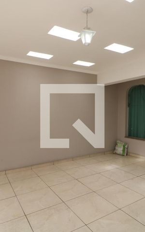 Casa à venda com 200m², 3 quartos e 2 vagasGaragem