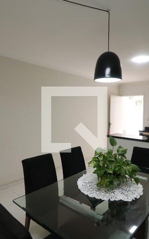 Casa à venda com 200m², 3 quartos e 2 vagasCopa