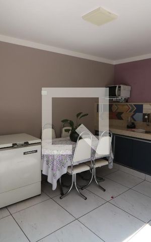 Casa à venda com 200m², 3 quartos e 2 vagasChurrasqueira