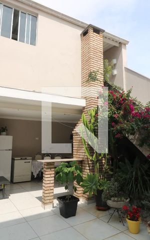 Casa à venda com 200m², 3 quartos e 2 vagasEdícula