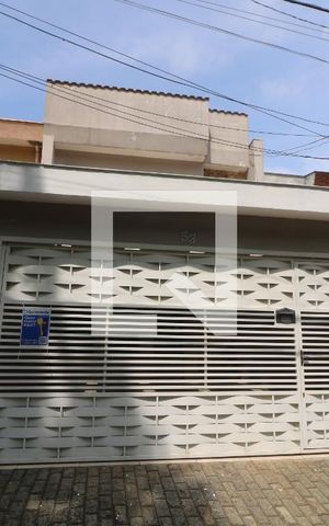 Casa à venda com 200m², 3 quartos e 2 vagasFachada