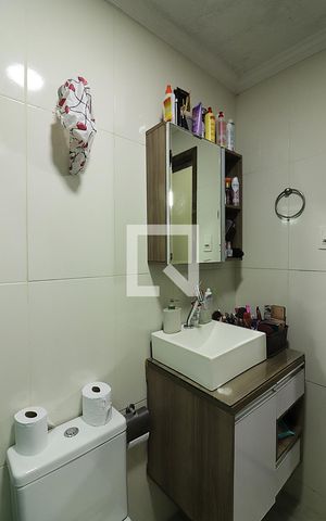 Casa à venda com 220m², 2 quartos e 3 vagasBanheiro Social