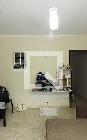 Casa à venda com 220m², 2 quartos e 3 vagasSala