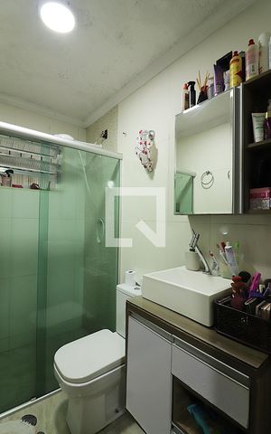Casa à venda com 220m², 2 quartos e 3 vagasBanheiro Social