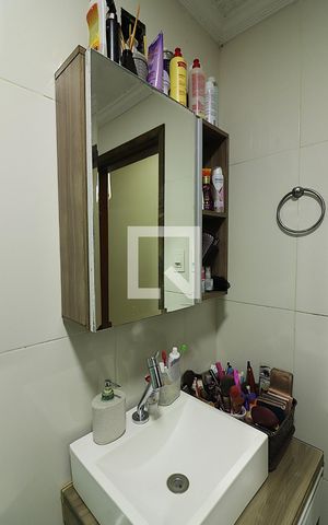 Casa à venda com 220m², 2 quartos e 3 vagasBanheiro Social