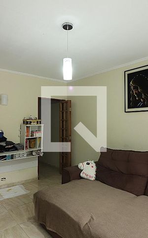 Casa à venda com 220m², 2 quartos e 3 vagasSala