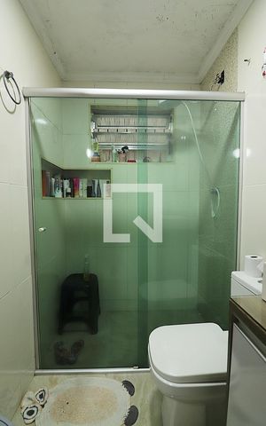 Casa à venda com 220m², 2 quartos e 3 vagasBanheiro Social