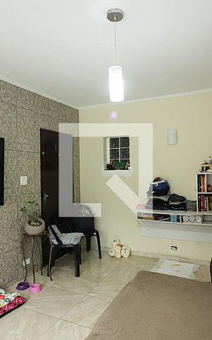 Casa à venda com 220m², 2 quartos e 3 vagasSala