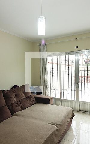 Casa à venda com 220m², 2 quartos e 3 vagasSala