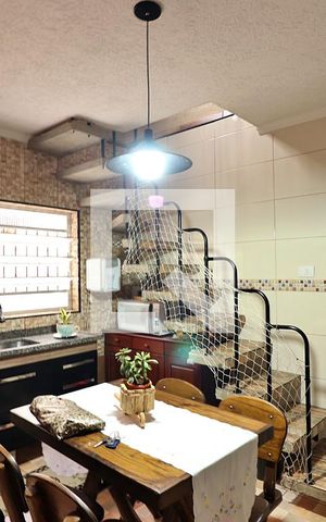 Casa à venda com 220m², 2 quartos e 3 vagasCozinha 2