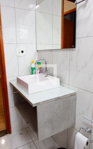 Apartamento para alugar com 65m², 2 quartos e 1 vagaBanheiro