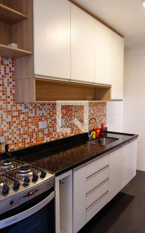 Apartamento para alugar com 65m², 2 quartos e 1 vagaCozinha