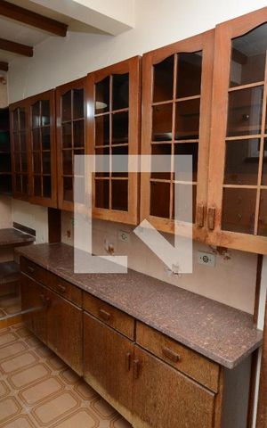 Casa para alugar com 377m², 4 quartos e 3 vagasCozinha
