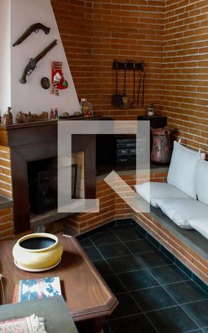 Casa à venda com 377m², 4 quartos e 4 vagas Casa à venda com 377m², 4 quartos e 4 vagassala