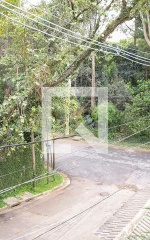 Casa à venda com 377m², 4 quartos e 4 vagas Casa à venda com 377m², 4 quartos e 4 vagasVista da Sacada