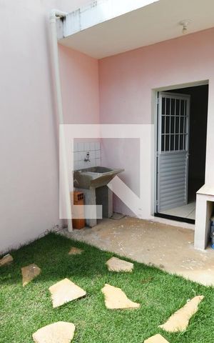 Casa para alugar com 28m², 1 quarto e sem vagaÁrea de Serviço