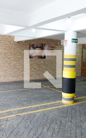 Casa à venda com 130m², 2 quartos e 3 vagas Casa à venda com 130m², 2 quartos e 3 vagasGaragem