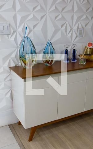 Casa à venda com 130m², 2 quartos e 3 vagas Casa à venda com 130m², 2 quartos e 3 vagasCozinha