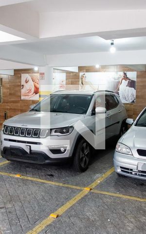 Casa à venda com 130m², 2 quartos e 3 vagas Casa à venda com 130m², 2 quartos e 3 vagasGaragem