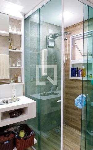 Casa à venda com 130m², 2 quartos e 3 vagas Casa à venda com 130m², 2 quartos e 3 vagasBanheiro da Suíte 2