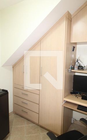 Casa de condomínio à venda com 155m², 3 quartos e 2 vagasQuarto 4