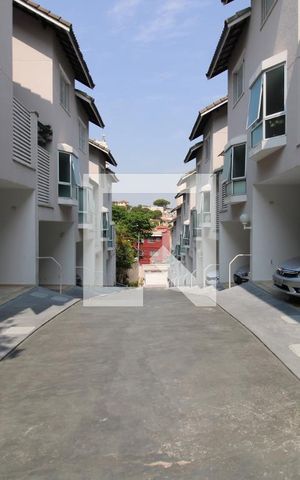 Casa de condomínio à venda com 155m², 3 quartos e 2 vagasÁrea Comum