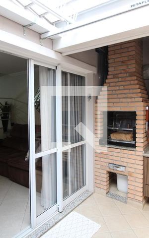 Casa de condomínio à venda com 155m², 3 quartos e 2 vagasSala - Varanda