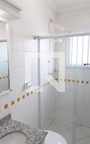 Casa de condomínio à venda com 155m², 3 quartos e 2 vagasBanheiro 2