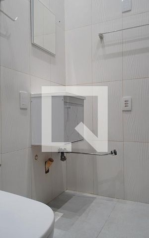 Casa à venda com 220m², 3 quartos e 4 vagas Casa à venda com 220m², 3 quartos e 4 vagasBanheiro 2