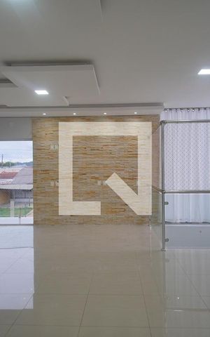Casa à venda com 220m², 3 quartos e 4 vagas Casa à venda com 220m², 3 quartos e 4 vagasSala/Cozinha