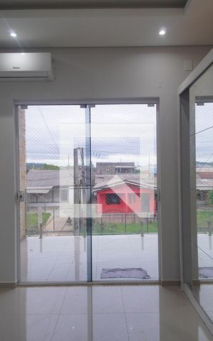 Casa à venda com 220m², 3 quartos e 4 vagas Casa à venda com 220m², 3 quartos e 4 vagasSuíte