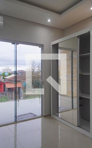 Casa à venda com 220m², 3 quartos e 4 vagas Casa à venda com 220m², 3 quartos e 4 vagasSuíte