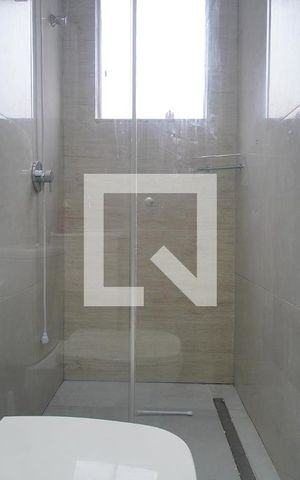 Casa à venda com 220m², 3 quartos e 4 vagas Casa à venda com 220m², 3 quartos e 4 vagasBanheiro 1