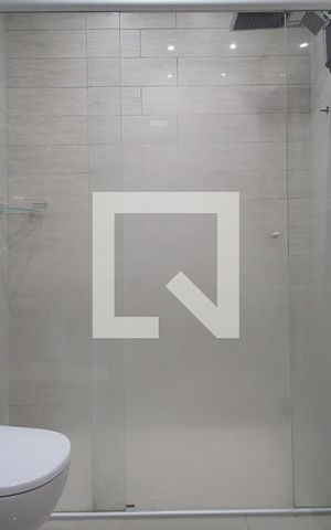 Casa à venda com 220m², 3 quartos e 4 vagas Casa à venda com 220m², 3 quartos e 4 vagasBanheiro da Suíte